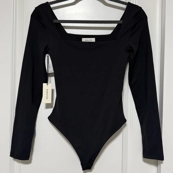 Aritzia Babaton Contour Bodysuit Long Sleeves Black Square Neck NWT - Picture 9 of 9